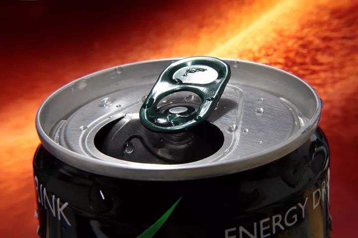 The recent decision by some supermarkets to ban the sale of energy drinks to minors highlights the potential dangers of these highly caffeinated beverages.