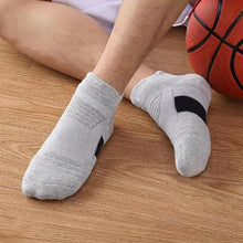 Load image into Gallery viewer, Nexobot Men&#39;s Athletic Socks Ankle Cut Breathable Cushioned Running Sport Socks 6 Pairs
